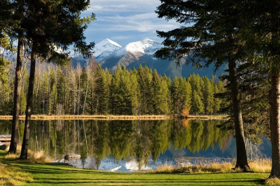 The Heritage Cabin Lake House; Barn Living In Swan Valley, Montana