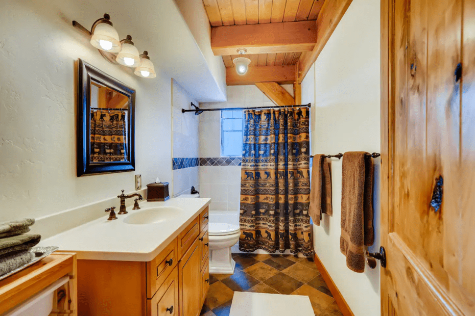 Picture of Everyone Admires This Incredible Off Grid Mountain Home