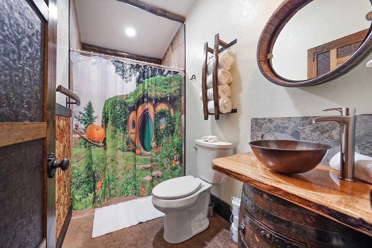 Inside a Cozy Modern Hobbit House in Pennsylvania