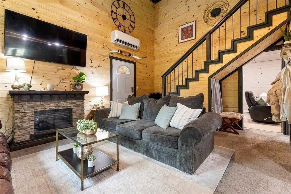 A Simple Quonset Hut Home with a Gorgeous Interior