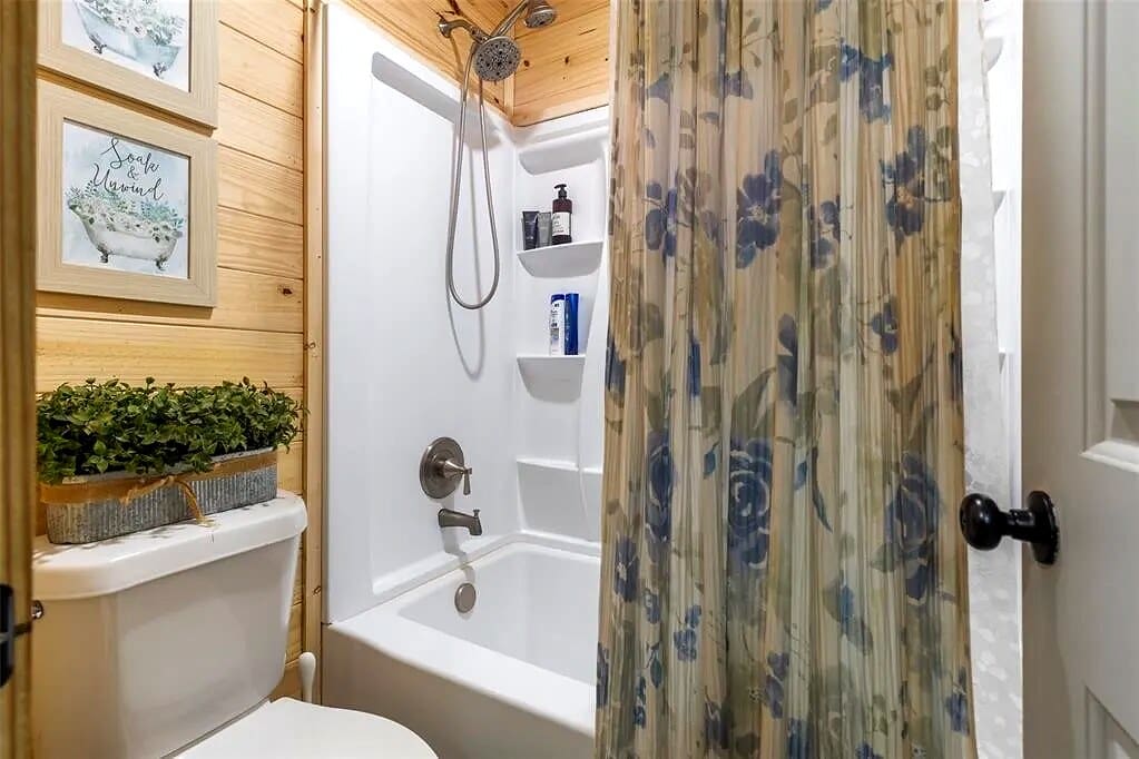 A Simple Quonset Hut Home with a Gorgeous Interior
