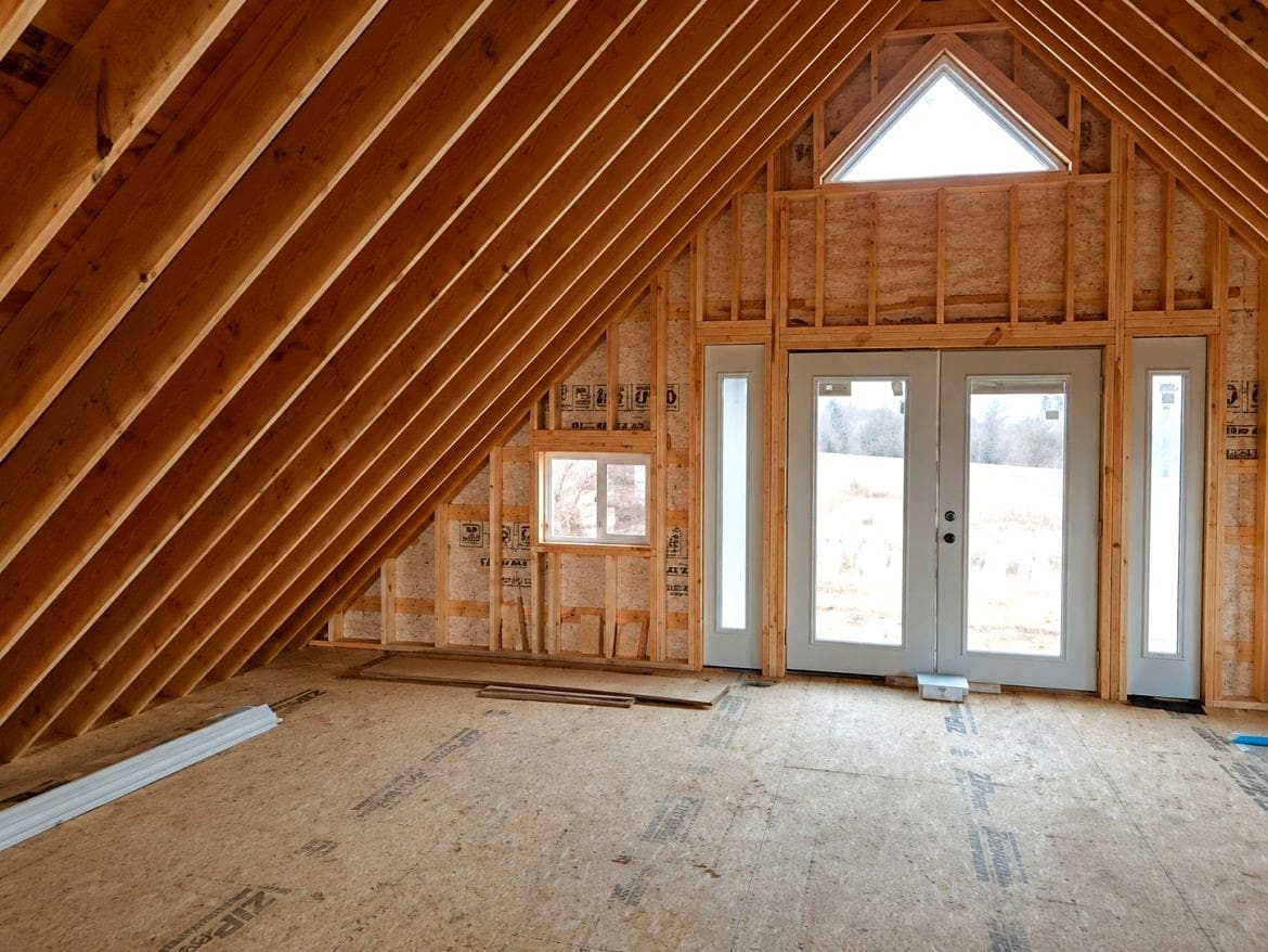 Exploring an Amish-Built Two-Story Gable Cabin Kit with Wraparound Porch