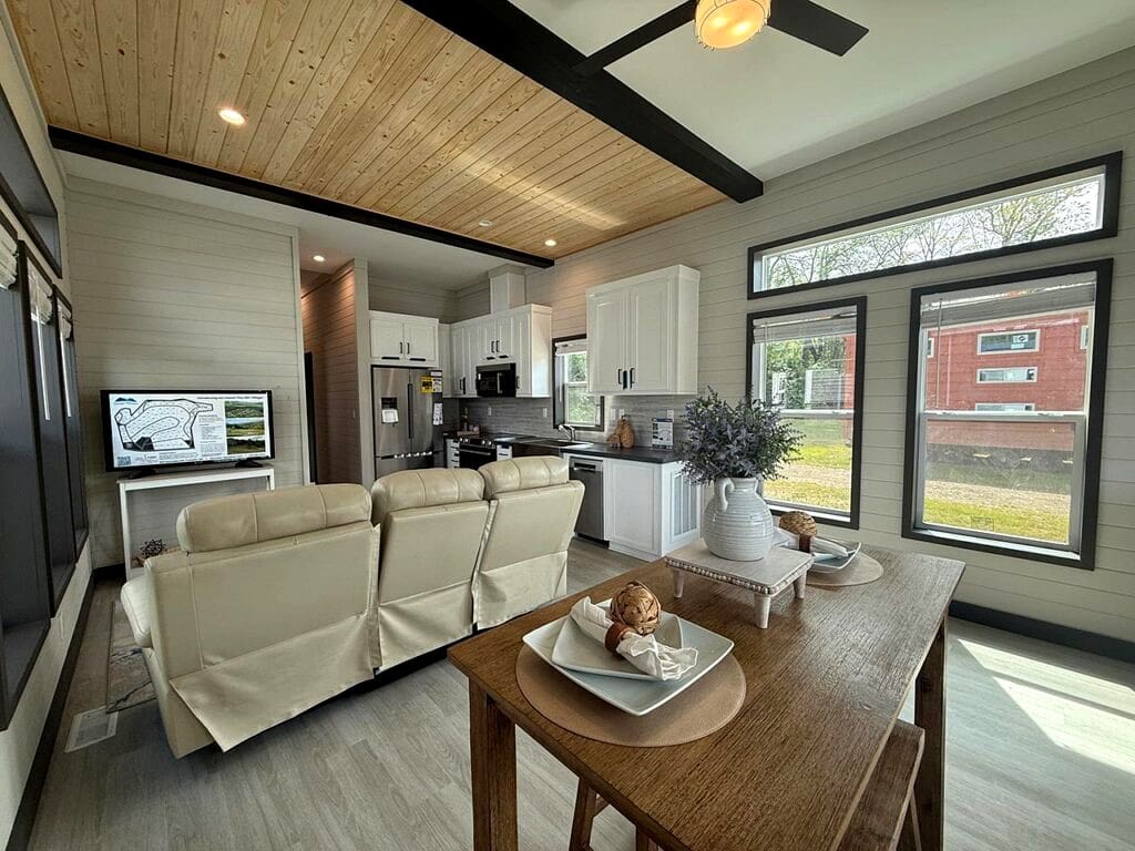 Exploring the Eagle 2162 Manufactured Tiny House: 690 Sq Ft 2-Bedroom Layout