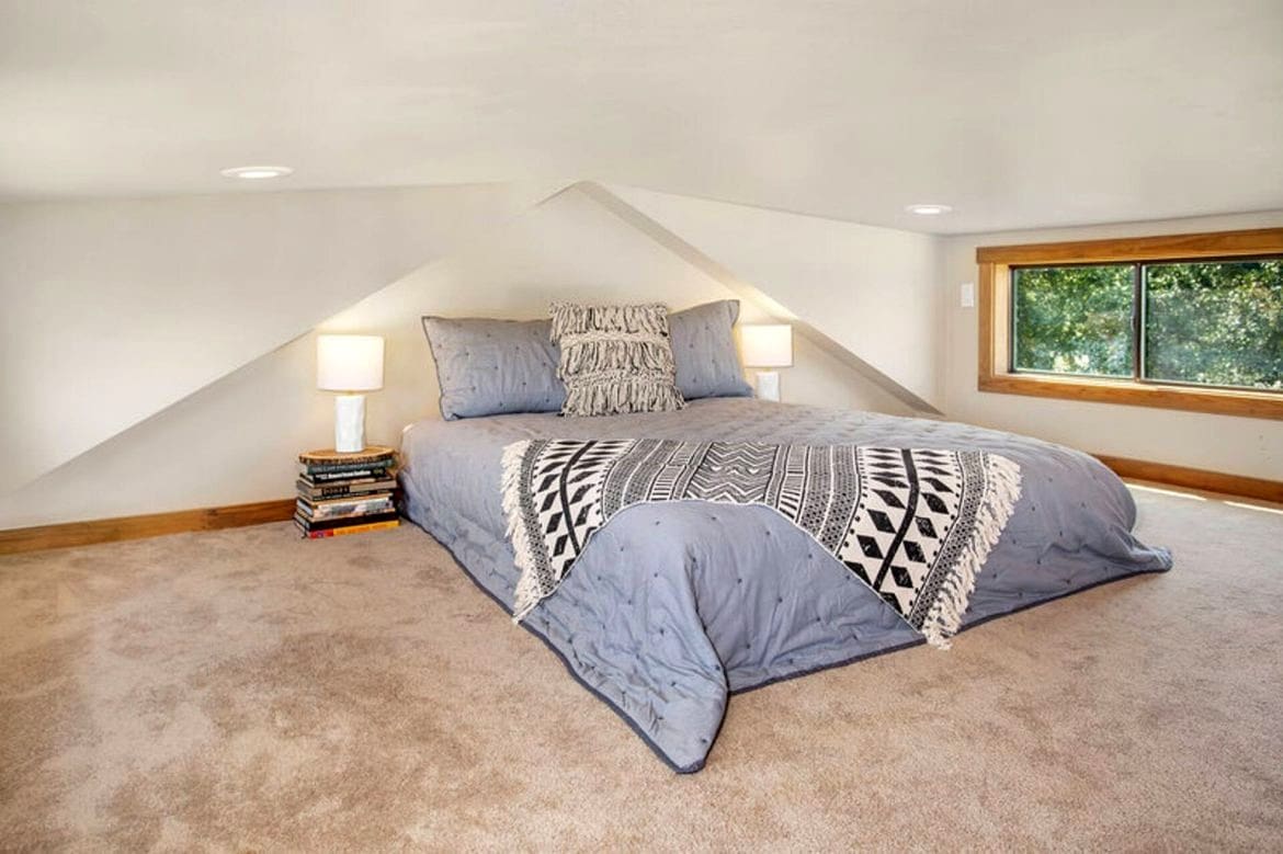 Inside Starview at Jeffrey Springs: A Romantic Hill Country Tiny House with Hot Tub