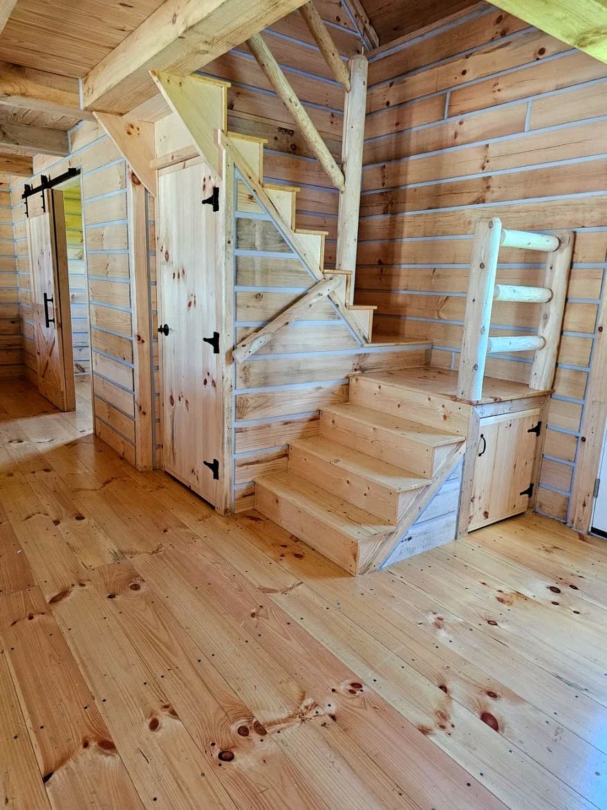 Touring the Big Bertha Baby Cabin: A 945 Sq Ft 3-Bedroom Amish-Built Rustic Home