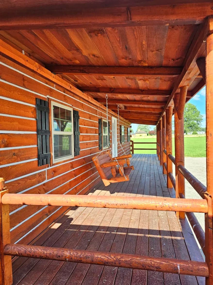 Touring the Big Bertha Baby Cabin: A 945 Sq Ft 3-Bedroom Amish-Built Rustic Home