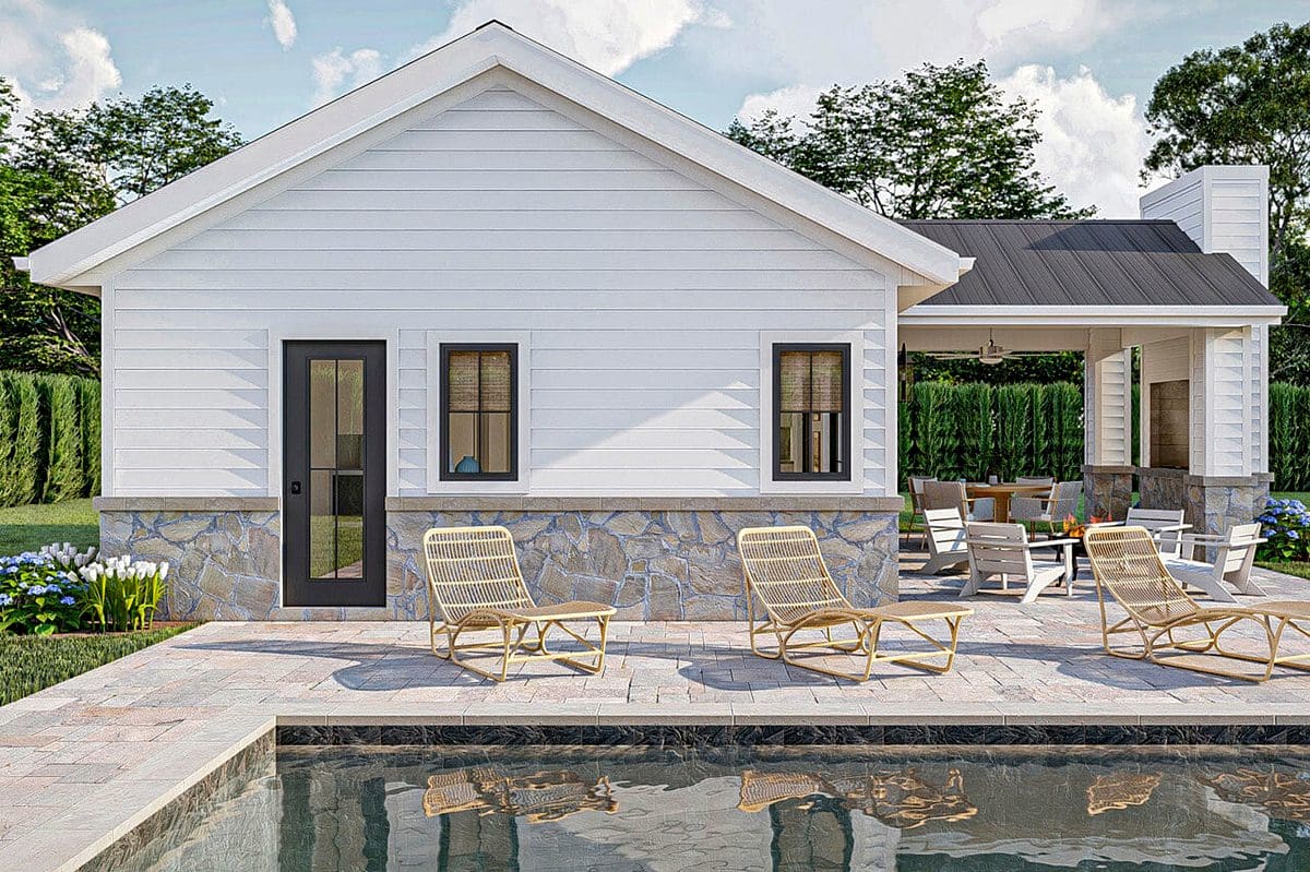 Timeless Craftsman Exterior and Covered Entry Porch