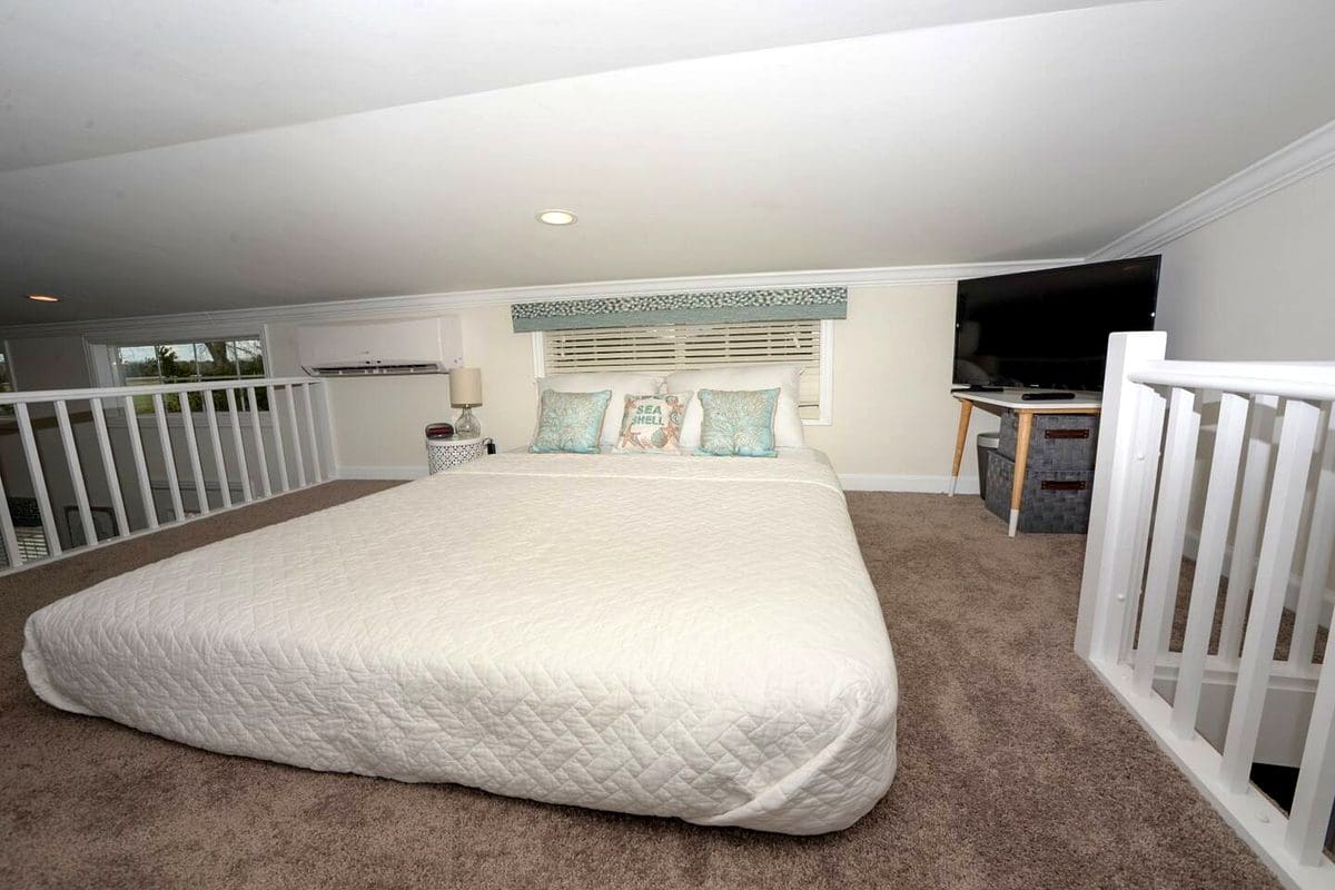 Spacious Bathroom and Built-In Laundry Facilities
